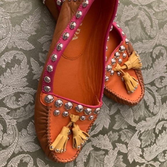 PRADA Leather Loafers - Picture 2 of 7